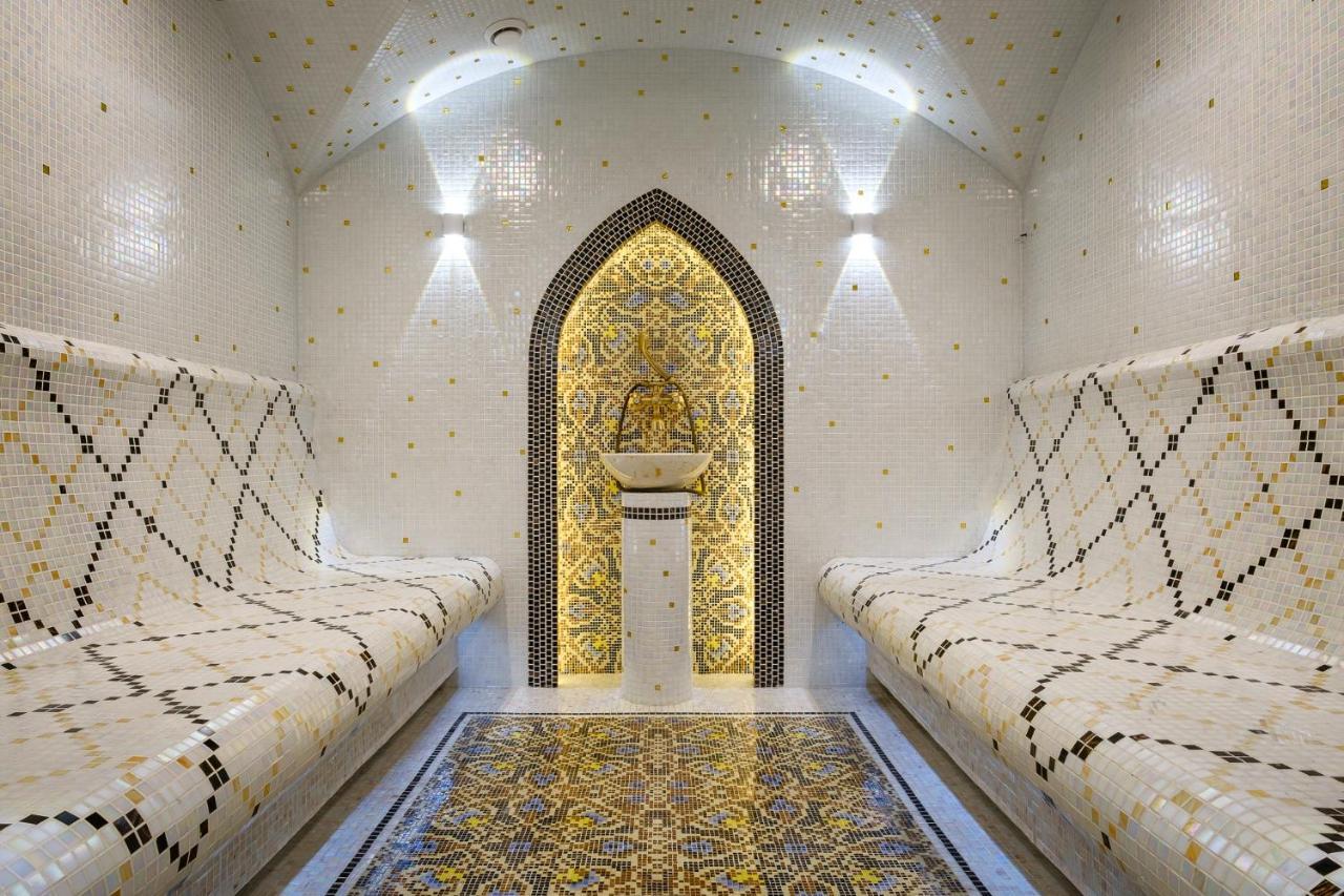 Grand Mildom Hotel Almati Kültér fotó