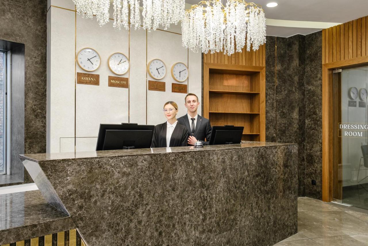 Grand Mildom Hotel Almati Kültér fotó