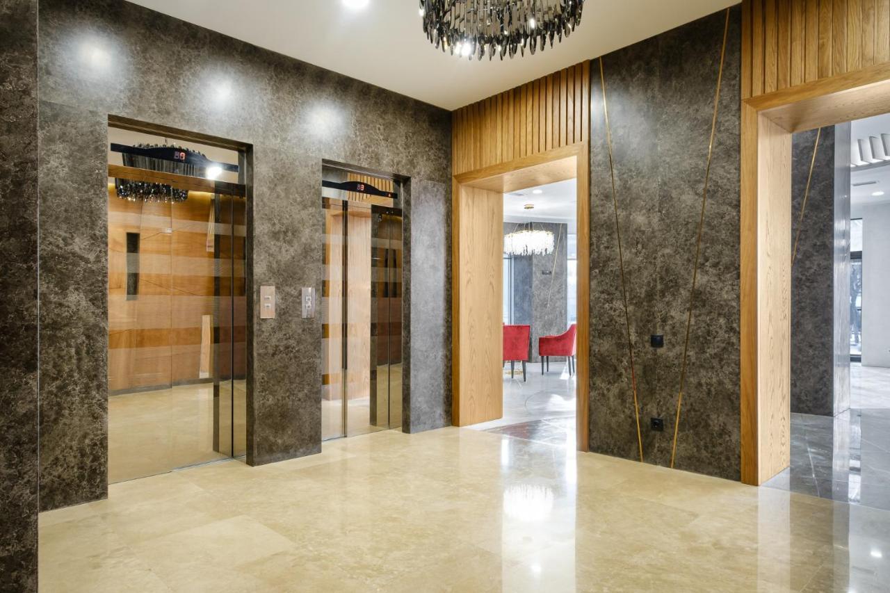 Grand Mildom Hotel Almati Kültér fotó