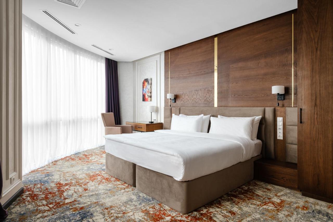 Grand Mildom Hotel Almati Kültér fotó